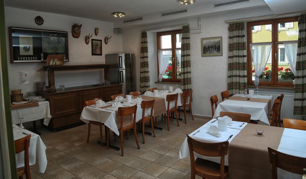 Gasthof Adler Frick ภายนอก รูปภาพ