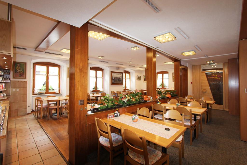 Gasthof Adler Frick ภายนอก รูปภาพ
